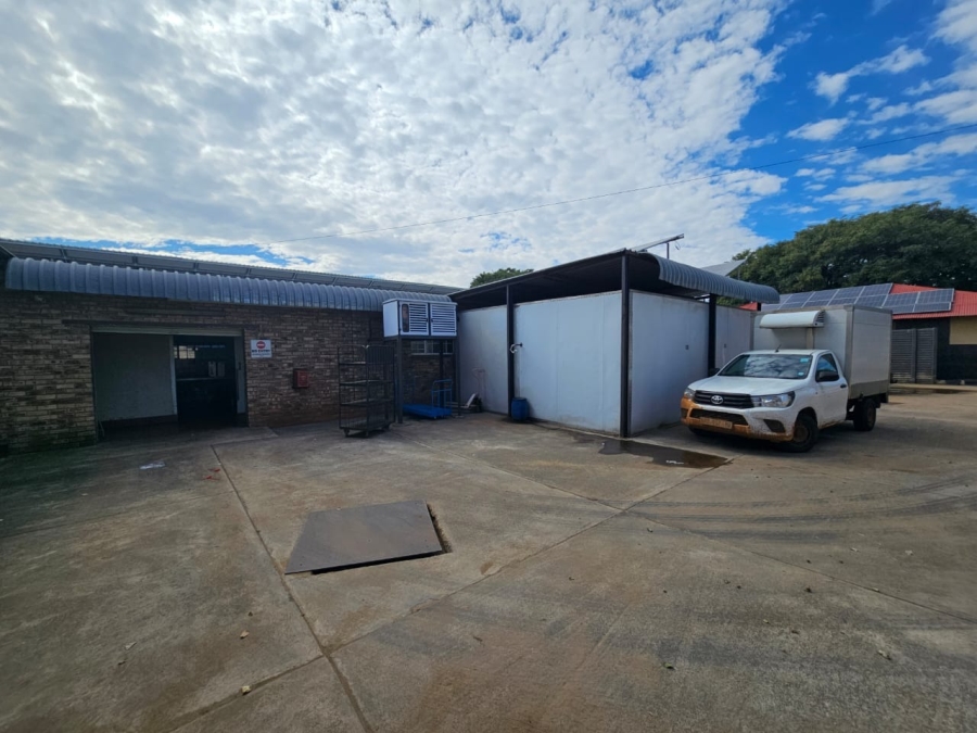 Commercial Property for Sale in Oos Einde North West
